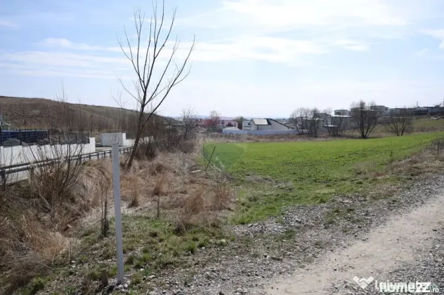 Teren 3,500mp Moara / Strada Pprincipala