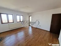 Apartament spatios si cu loc de parcare in Andrei Muresanu