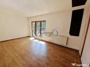 Apartament spatios si cu loc de parcare in Andrei Muresanu 