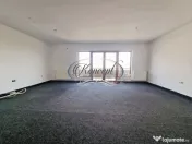 Apartament spatios si cu loc de parcare in Andrei Muresanu 