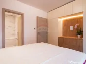 Apartament modern 3 camere, prima închiriere, loc parcar... 