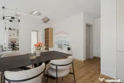 Apartament modern 3 camere, prima închiriere, loc parcar... 