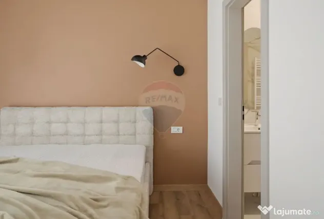 Apartament modern 3 camere, prima închiriere, loc parcar...