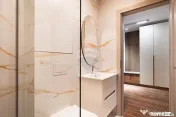 Apartament modern 3 camere, prima închiriere, loc parcar... 