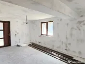 Casa P+M si 1400 mp teren,langa parau si padure, com.Piatra Soimului 