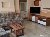 Închiriez apartament 3 camere decomandat in Deva ,Zamfirescu, parter