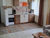 Închiriez apartament 3 camere decomandat in Deva ,Zamfirescu, parter 