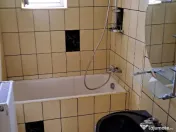 Închiriez apartament 3 camere decomandat in Deva ,Zamfirescu, parter 