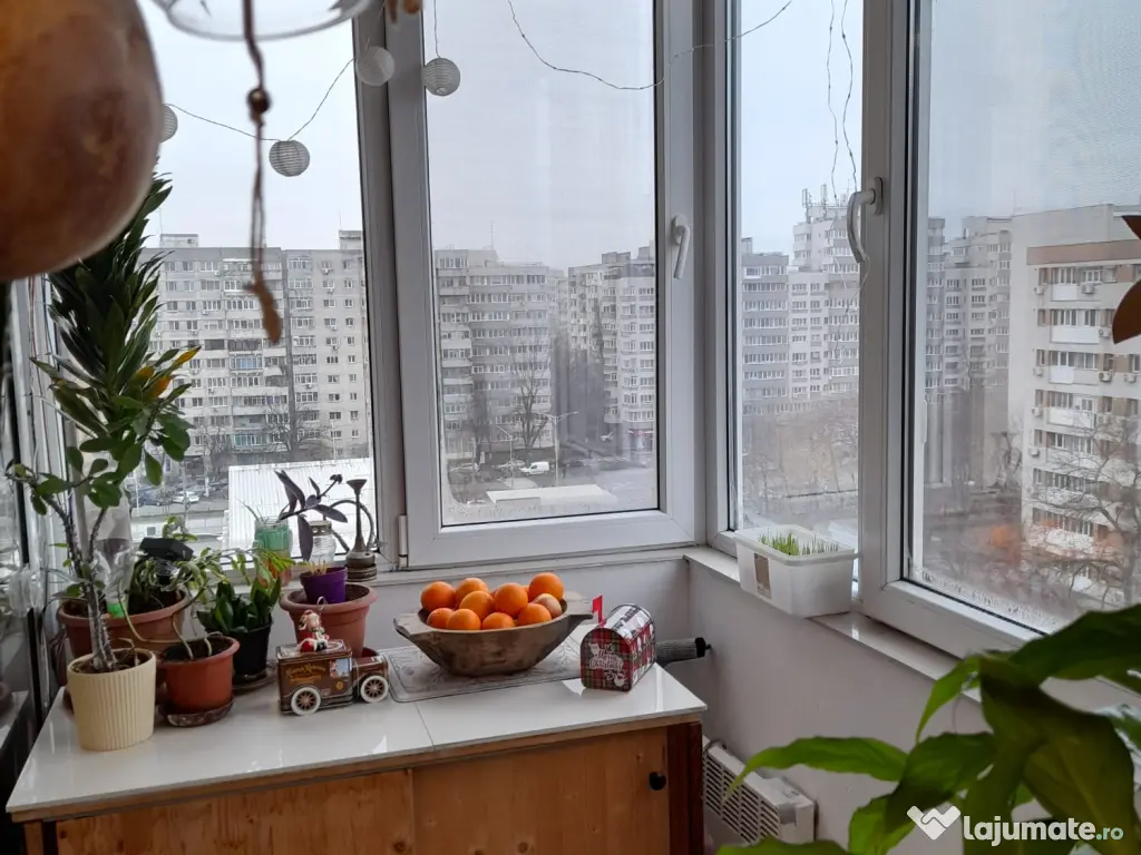 Vand Garsoniera Lujerului Piata Veteranilor