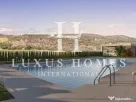 Apartament de lux cu terasă, piscină și grădină înconjurată de natură