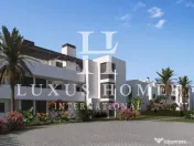 Apartament de lux cu terasă, piscină și grădină înconjurată de natură 