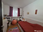 Apartament 3 camere- zona Zimbru 