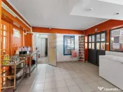 Terasa de vanzare pe strandul Neptun 