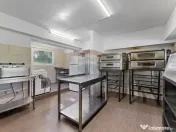 Terasa de vanzare pe strandul Neptun 