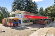 Terasa de vanzare pe strandul Neptun
