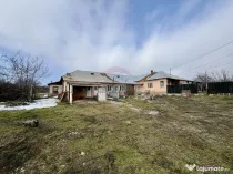 Casă cu 4 camere si teren 7727 mp Blidari