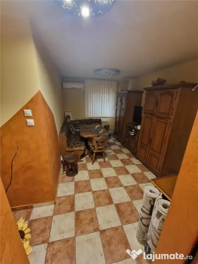 Circumvalatiunii etaj 1 Decomandat cu 4 Camere