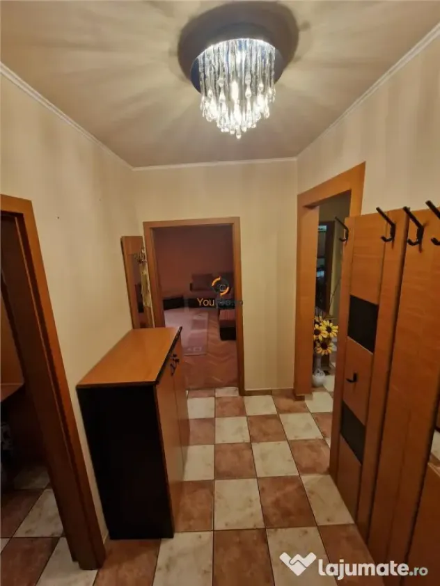 Circumvalatiunii etaj 1 Decomandat cu 4 Camere