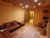 Decomandat 4 camere etaj 1 Circumvalatiunii/Iulius Town 