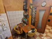 Decomandat 4 camere etaj 1 Circumvalatiunii/Iulius Town 