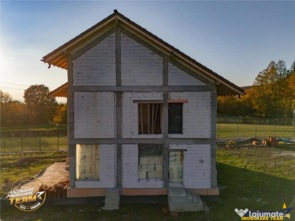 FILM! Vila intr-un peisaj mirific, cu 2.900mp teren, Covasna