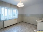 FILM! Targu Secuiesc,2 camere,partial renovat,recomandat:loc 