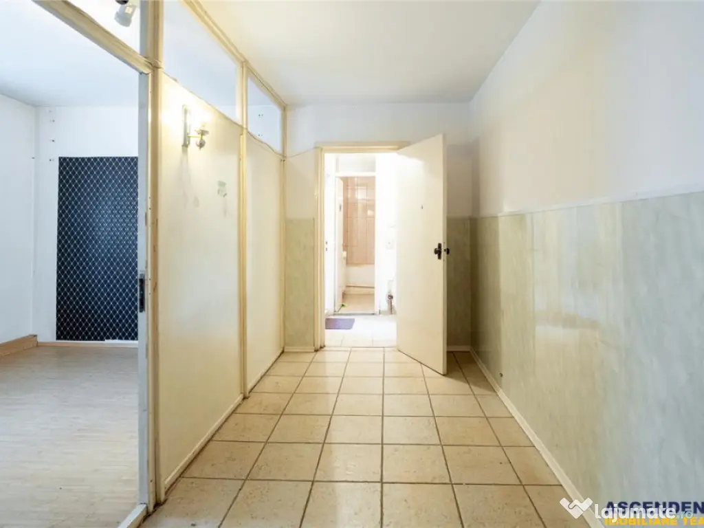 FILM! Targu Secuiesc,2 camere,partial renovat,recomandat:loc