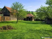 Film! Teren apreciabil, 2.819 mp casa, Mereni, Covasna 