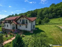 FILM! Resedinta nobiliara, in inima coltului verde al Vaii N