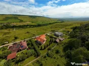 FILM! Resedinta nobiliara, in inima coltului verde al Vaii N 