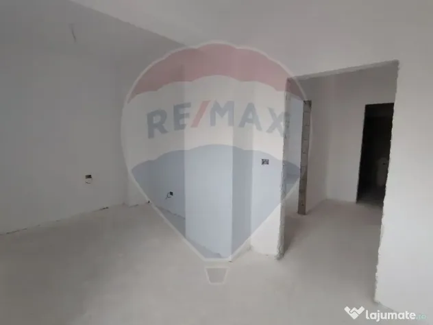 Apartament cu 3 camere ETAJ 2
