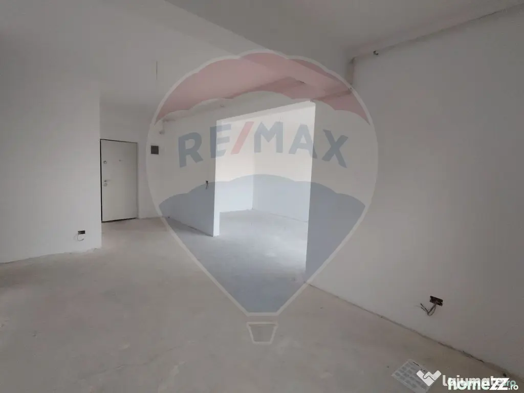 Apartament cu 3 camere ETAJ 2