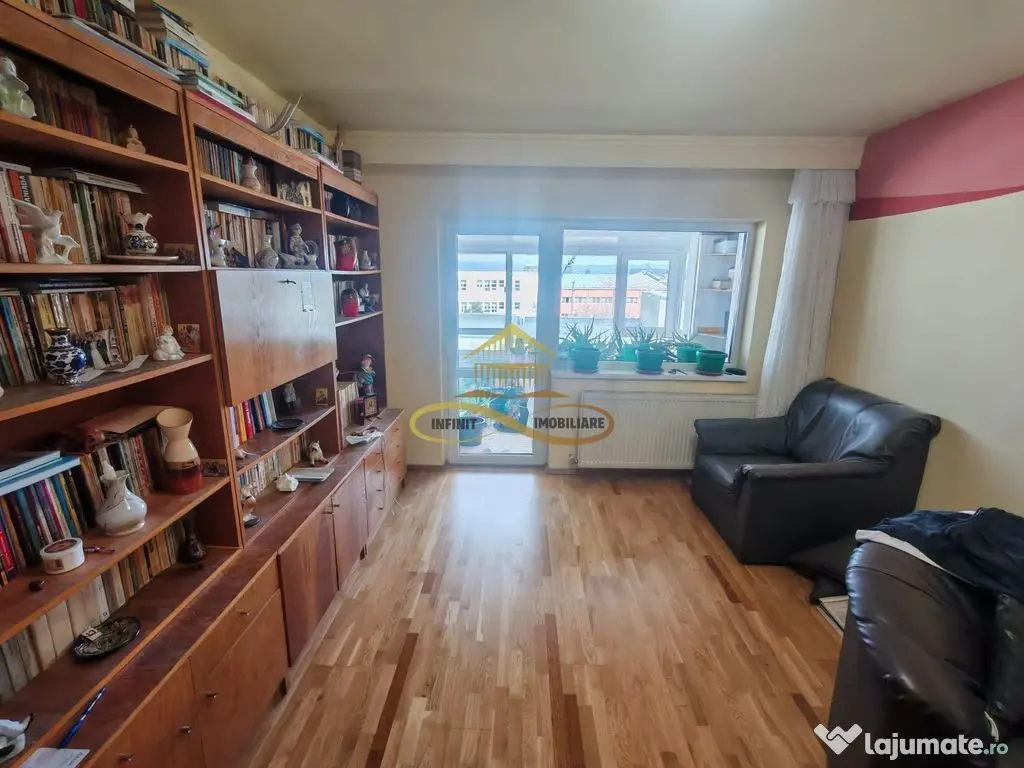 Vand apartament 3 camere decomandate – zonă Ștefan ce...