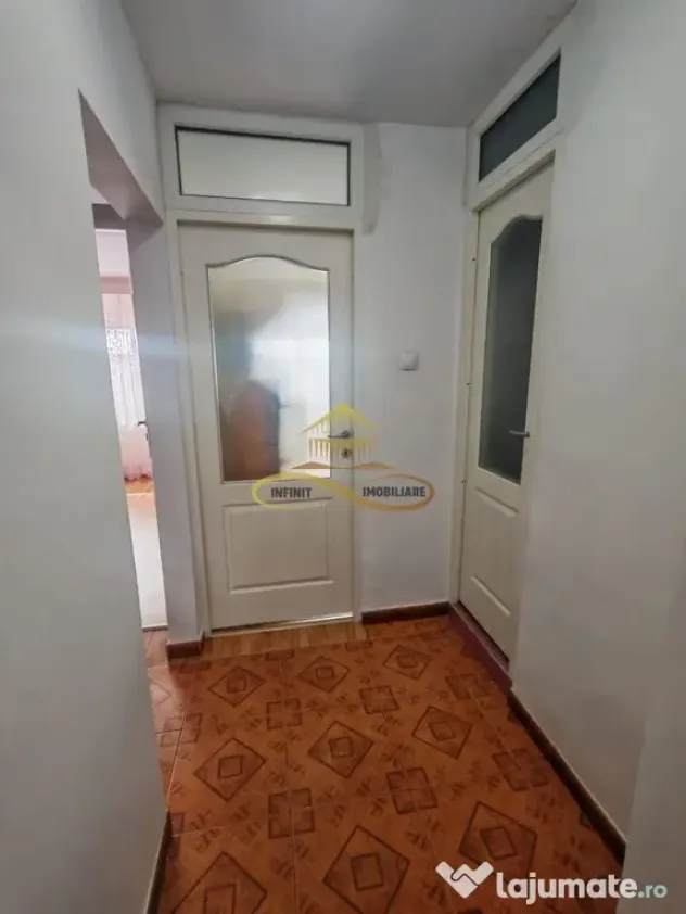 Vand apartament 3 camere decomandate – zonă Ștefan ce...