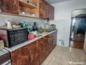 Vand apartament 3 camere decomandate – zonă Ștefan ce... 