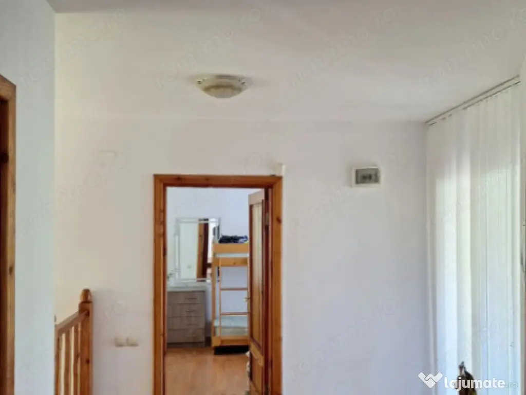 Vilă spațioasă de vanzare in Breaza, 270 mp utili si tere