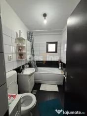Vand apartament 2 camere 74000 euro+Loc de parcare inclus in 