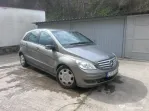 Mercedes-Benz B180