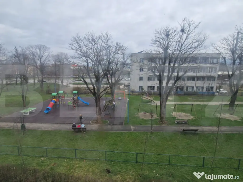 Urgent ! Apartament decomandat 60 mp etaj 2 zona buna cu piv