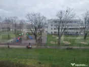 Urgent ! Apartament decomandat 60 mp etaj 2 zona buna cu piv 