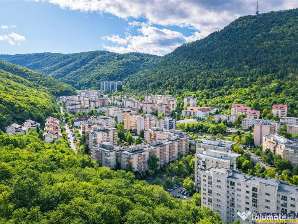 Panorama superba, 4 camere, 2 bai, 2 balcoane, Racadau, Bras