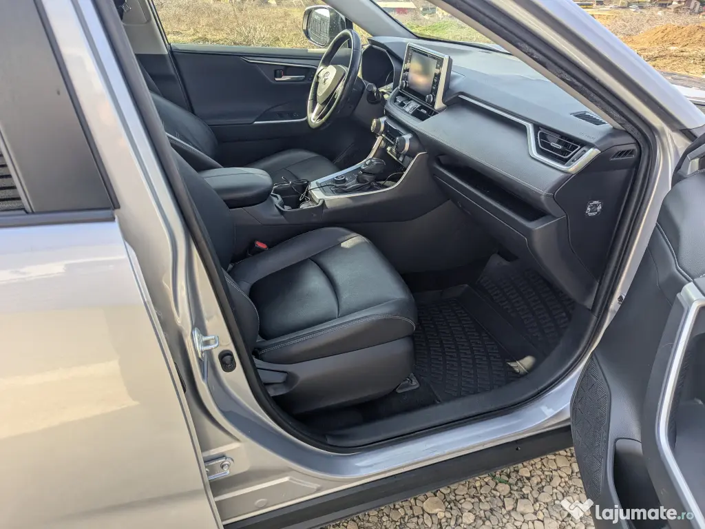 Toyota RAV4 2.5 Hybrid AWD, Luxury, 111000 km, 2020, primul proprietar