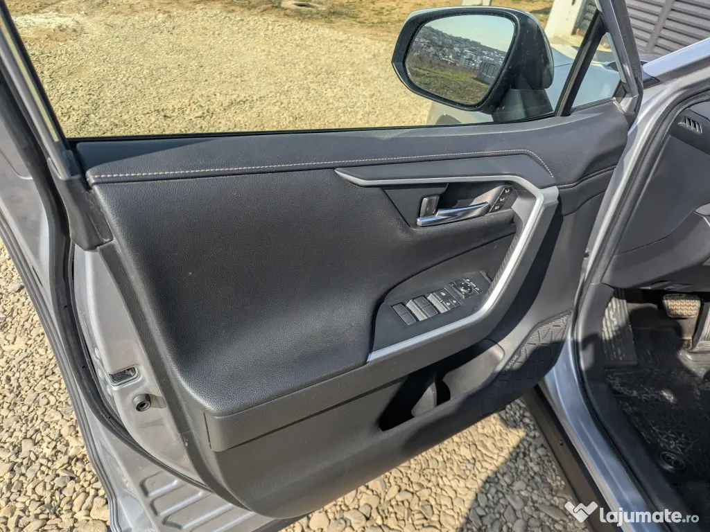 Toyota RAV4 2.5 Hybrid AWD, Luxury, 111000 km, 2020, primul proprietar