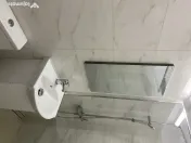 Inchiriez apartament 2 camere aproape de școlii, universitate 