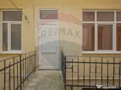 Apartament 3 camere si două băi, Str Republicii, Centru... 