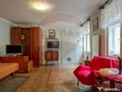 Apartament 3 camere si două băi, Str Republicii, Centru... 