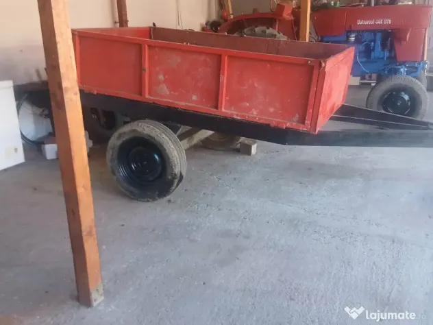 Tractor fiat + remorcă