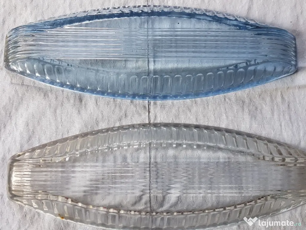 2 platouri sticla pt peste noi