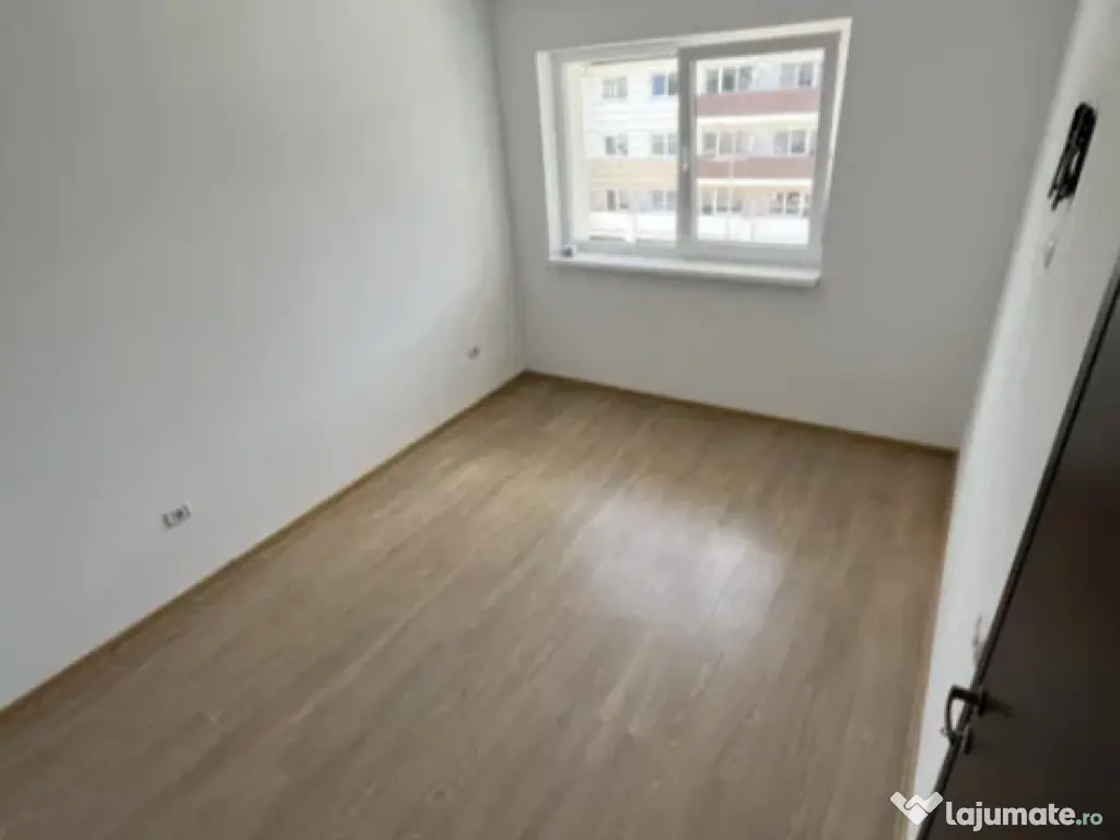 Apartament 2 camere, decomandat - zona Sanpteru