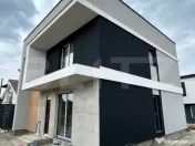 Case individuale P + E la cheie, 135 mpu, 300 mp teren, zona 